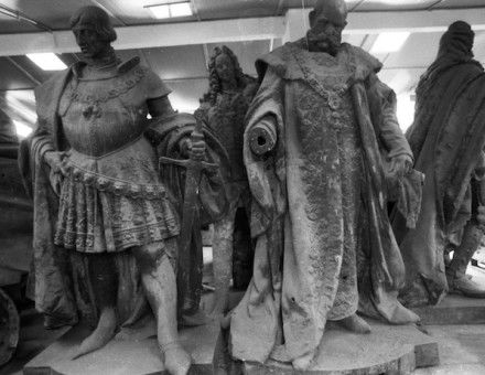 Habsburg statutes removed from Budapest’s Heroes Square after the Second World War with Franz Joseph in the foreground, 1990. Fortepan / Katalin Erdei.