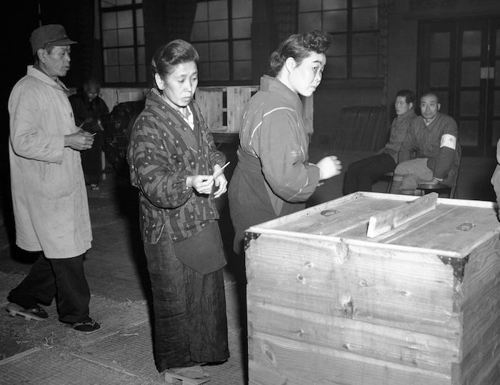Japanese women cast their ballots in the first election since the end of the war, Tokyo, 10 April 1946. Associated Press/Alamy Stock Photo.