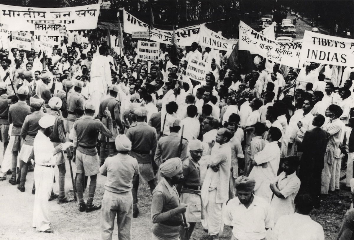 Pro-Tibet banners at an anti-communist protest outside the Chinese embassy in New Dehli, 1962. UHM Library Digital Image Collections. Public Domain.