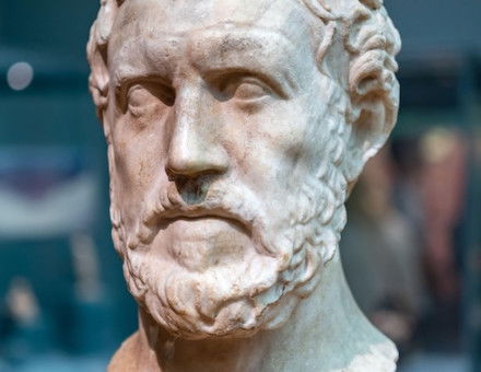 Marble bust of Thucydides. Totontonian new/Alamy Stock Photo.